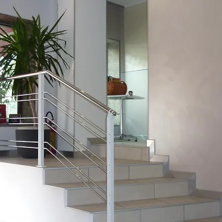 ホテル アラ ビアンカ マルゲーラ