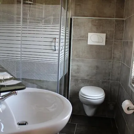 ホテル アラ ビアンカ 3*