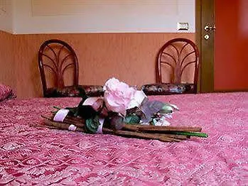 アラ ビアンカ 3* マルゲーラ